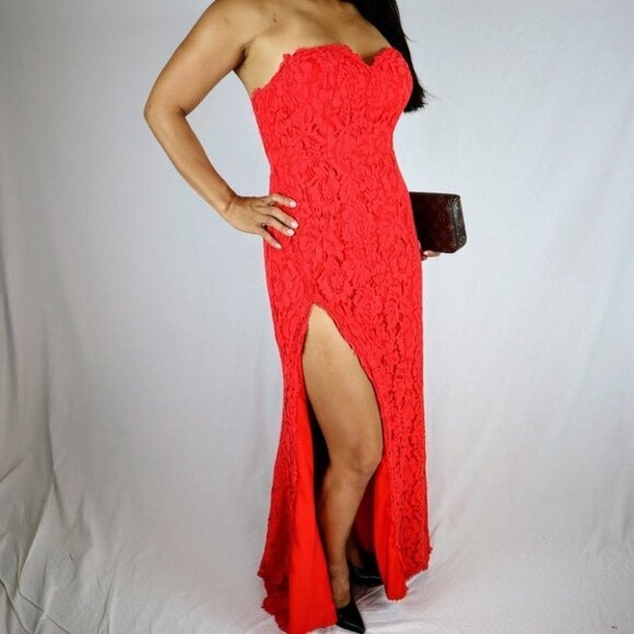 Fame & Partners Twilight Red Lace Gown $286 - Picture 9 of 10